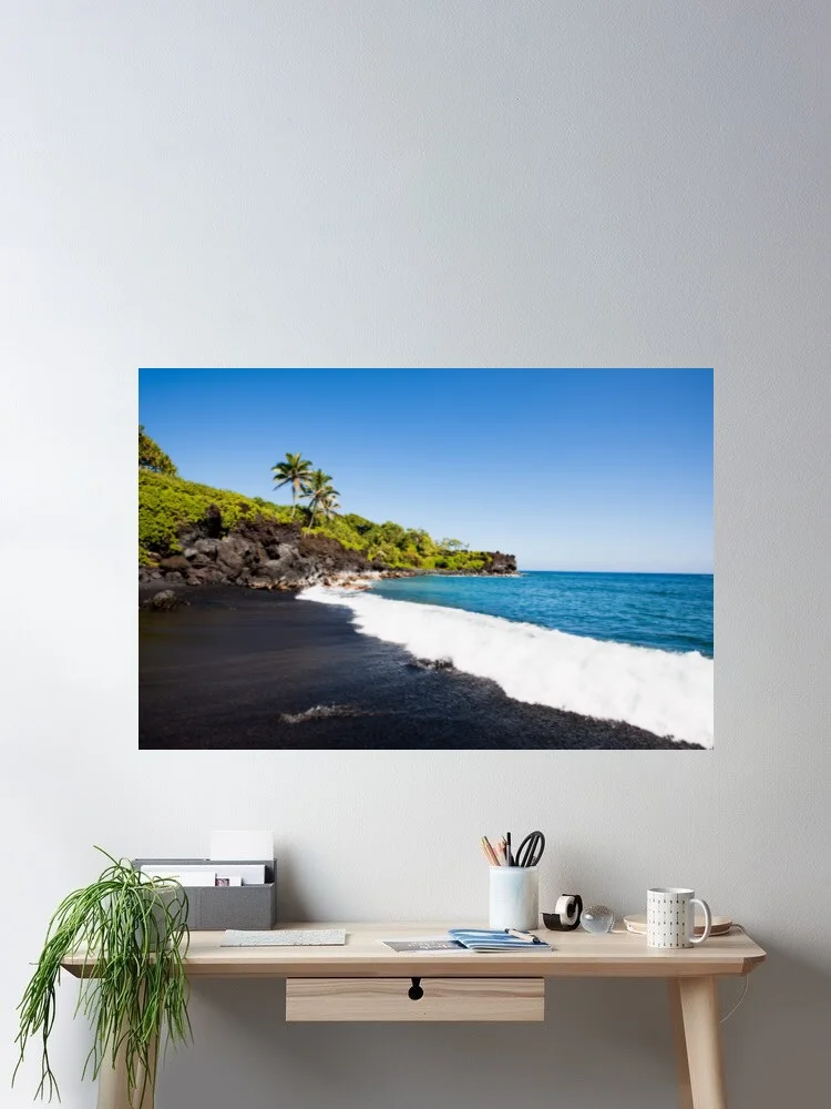 Honokalani Black Sand Beach in Maui, Hawaii Photo Canvas POSTER ,Home Decor Wall art painting