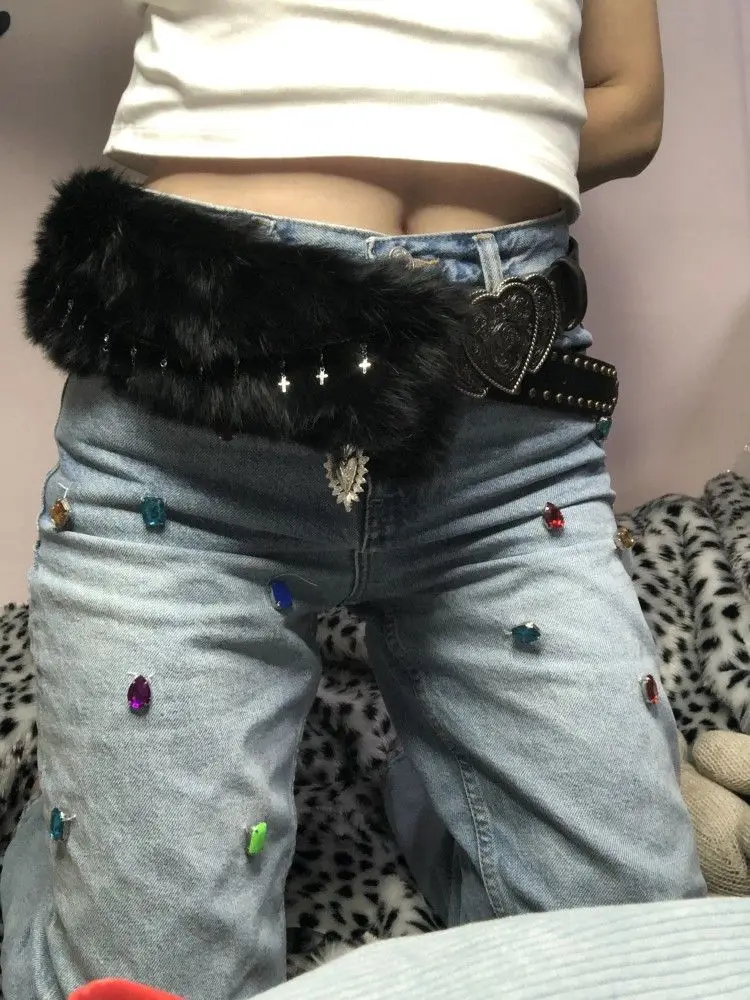 

Женский ремень с отделкой из искусственного меха, винтажная серебряная пряжка 90-х годов с острыми акцентами Y2K | Джинсовый стиль в стиле ретро Essential