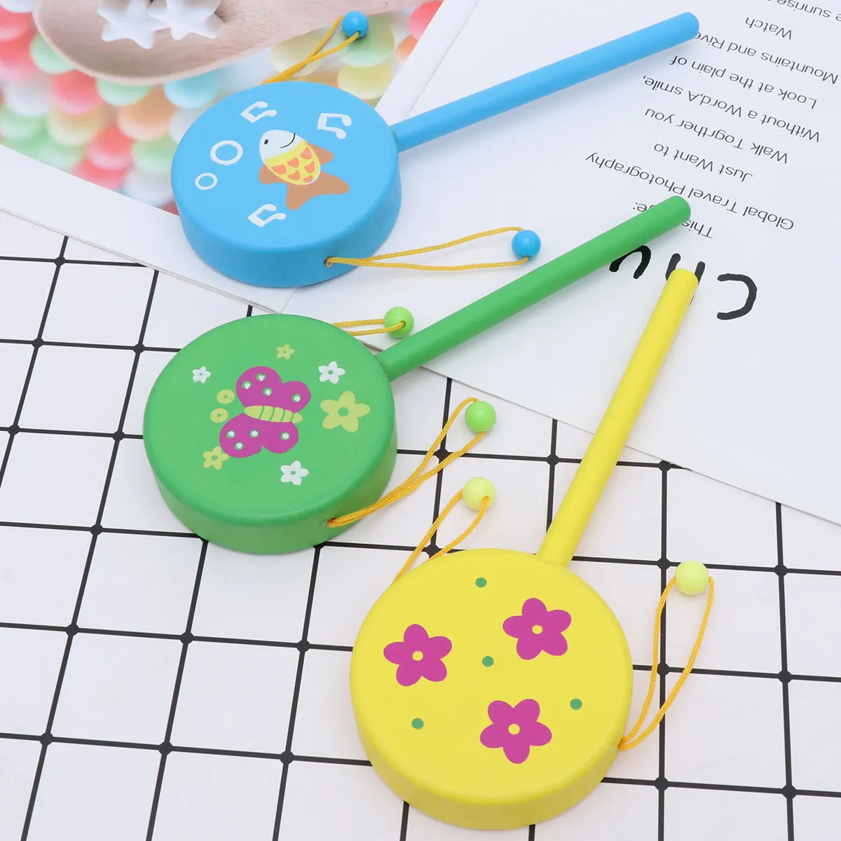 3 stücke Holz Rassel Trommel Für Baby Kinder Helle Farbe Hand Schütteln Pädagogisches Spielen Kreative Holz Musik Infant Geschenk