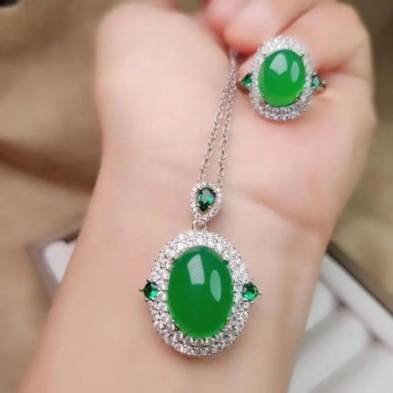 Natural ice white chalcedony two-piece set, silver-plated with inlaid agate and jadeite ring pendant