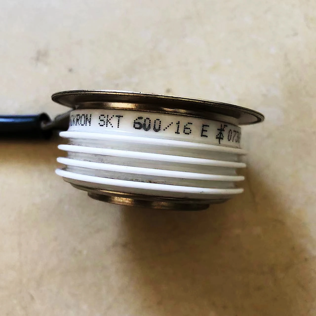 

SKT600/16E Second-hand Schneider Soft Starter ats48 Series Siemens Thyristor SCR