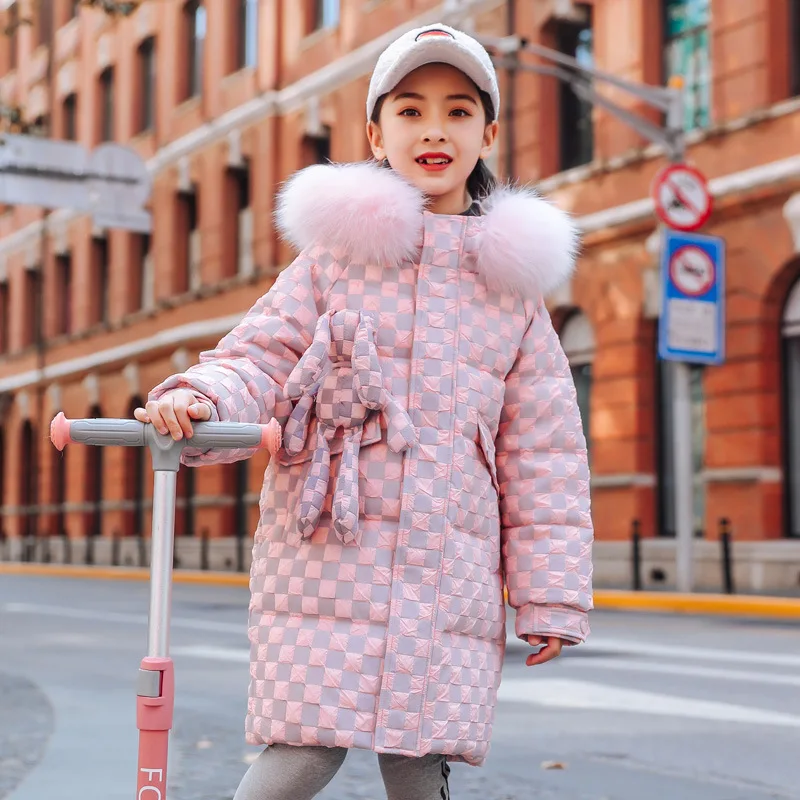 2023 Fashion new children's down jacket. Warm thick winter clothing for girls with a hood Girls pink waterproof duck down coat