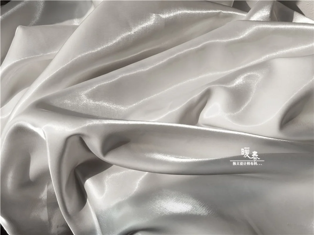 Liquid Reflective Silk Satin Fabric Shiny White Metallic Luster Silkblend Organza DIY Decor Shirt Skirt Clothes Designer Fabric