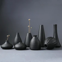 2024 New Black Ceramic Small Vase Home Decoration Crafts Tabletop Ornament Simplicity Japanese-style Decoration
