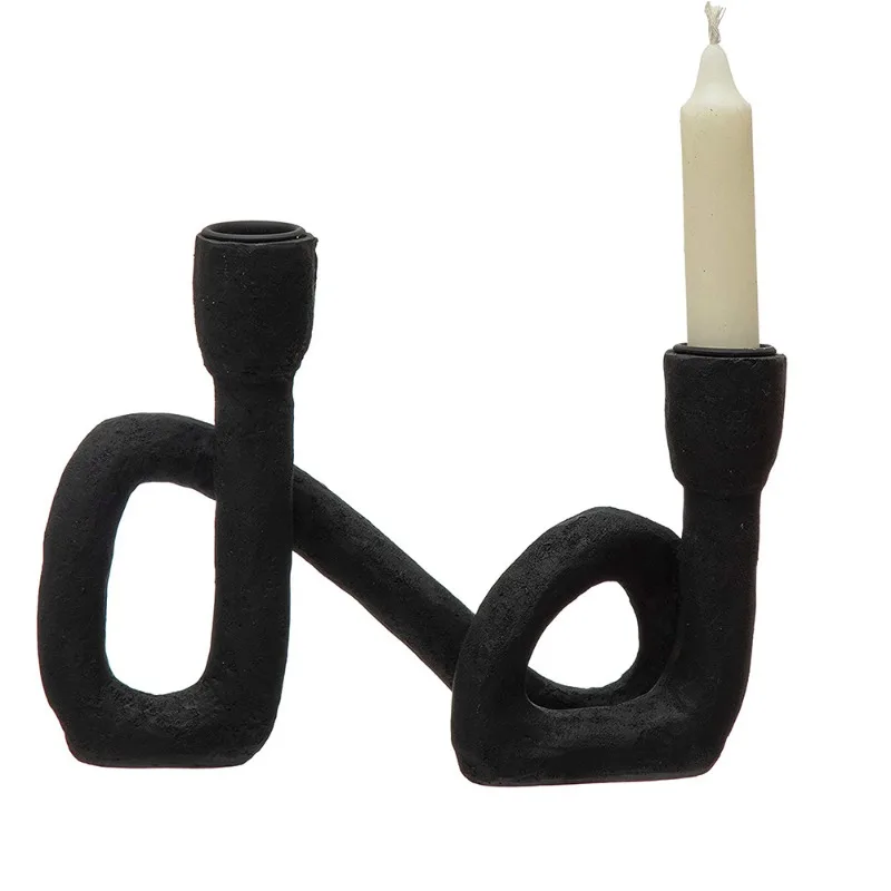 1個のモダンな彫刻的なダブルテーパーキャンドルホルダー、ブラック