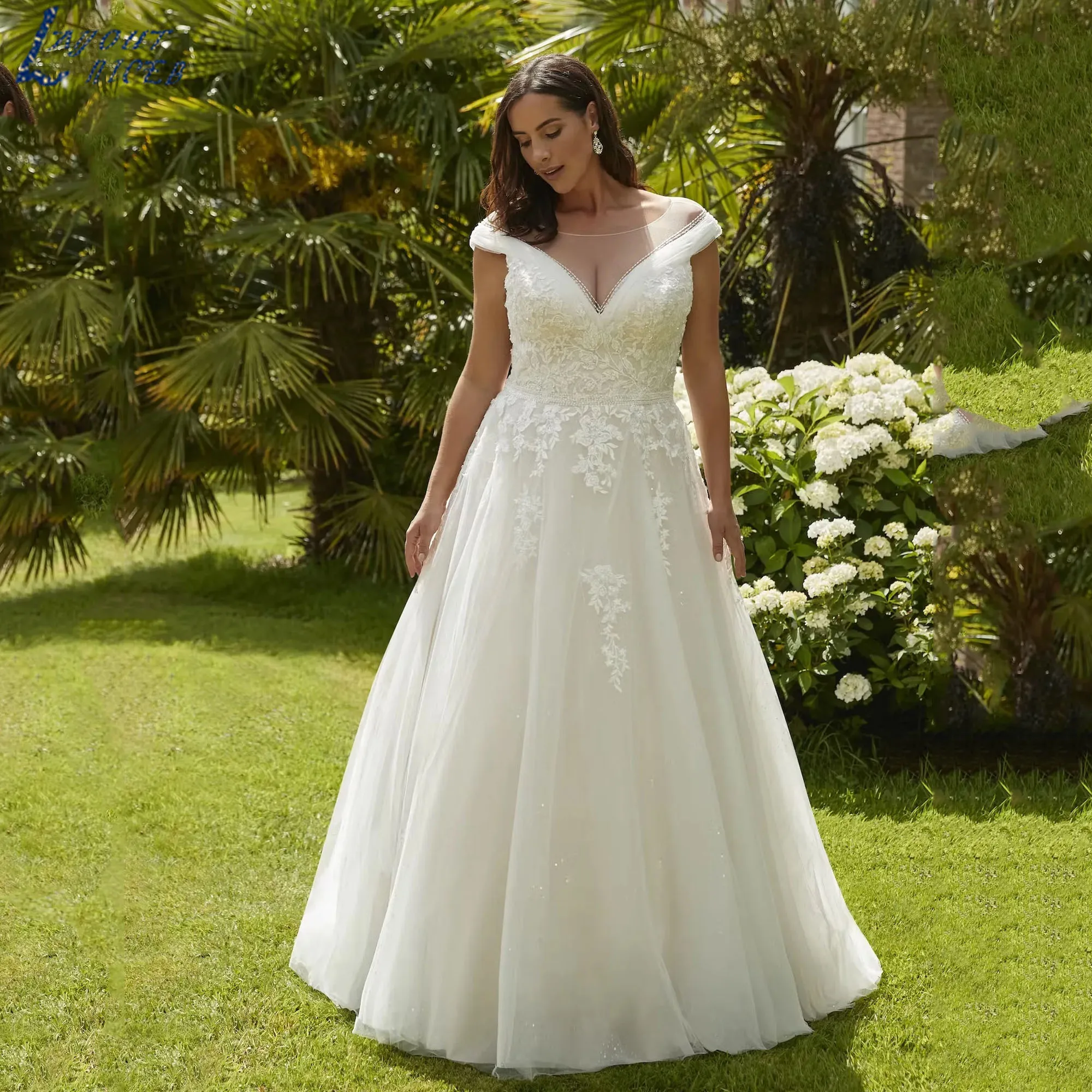

LAYOUT NICEB Plus Size Wedding Dress A-Line Backless O-Neck Illusion Bride Gowns Elegant Sleeveless vestidos de novia Customized