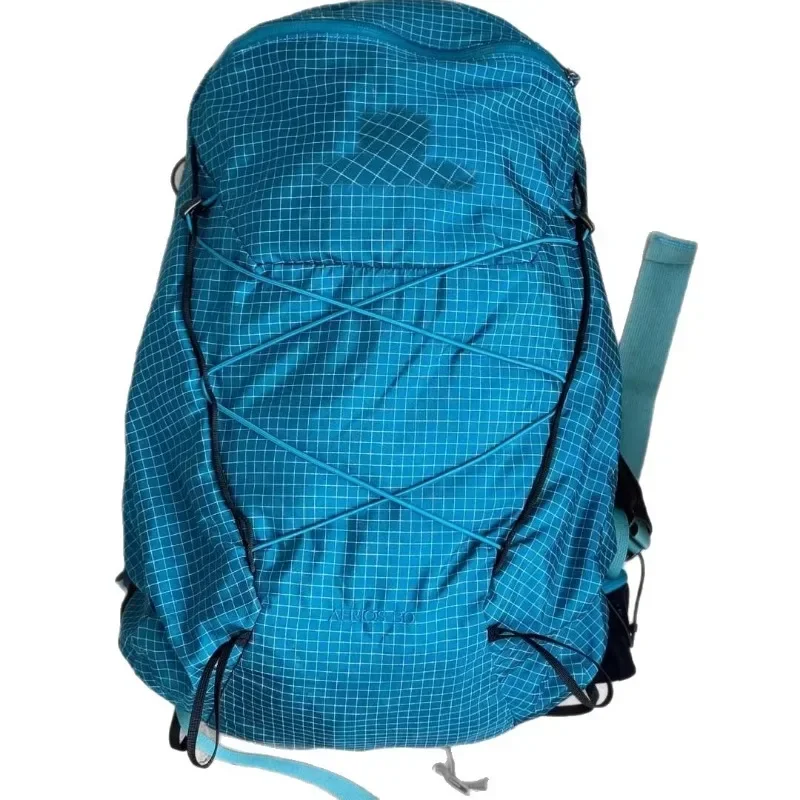 Mountaineering Lightweight Hiking Ultra Light Powerful Horse Plaid Travel Commuter Riding Backpack 20L