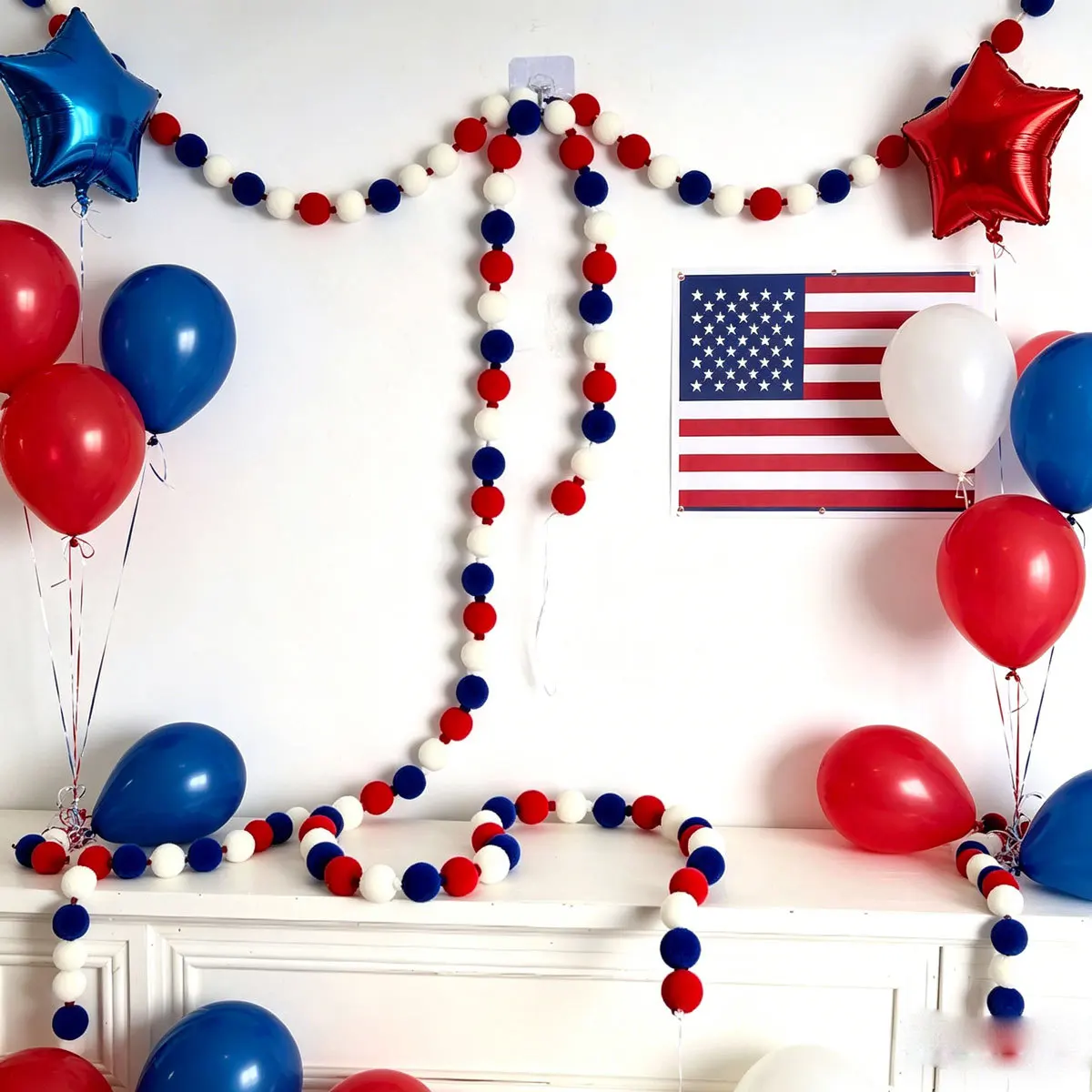 Independence Day Red White Blue Flocked Ball Wreath Door Hanging Home Party Decorations