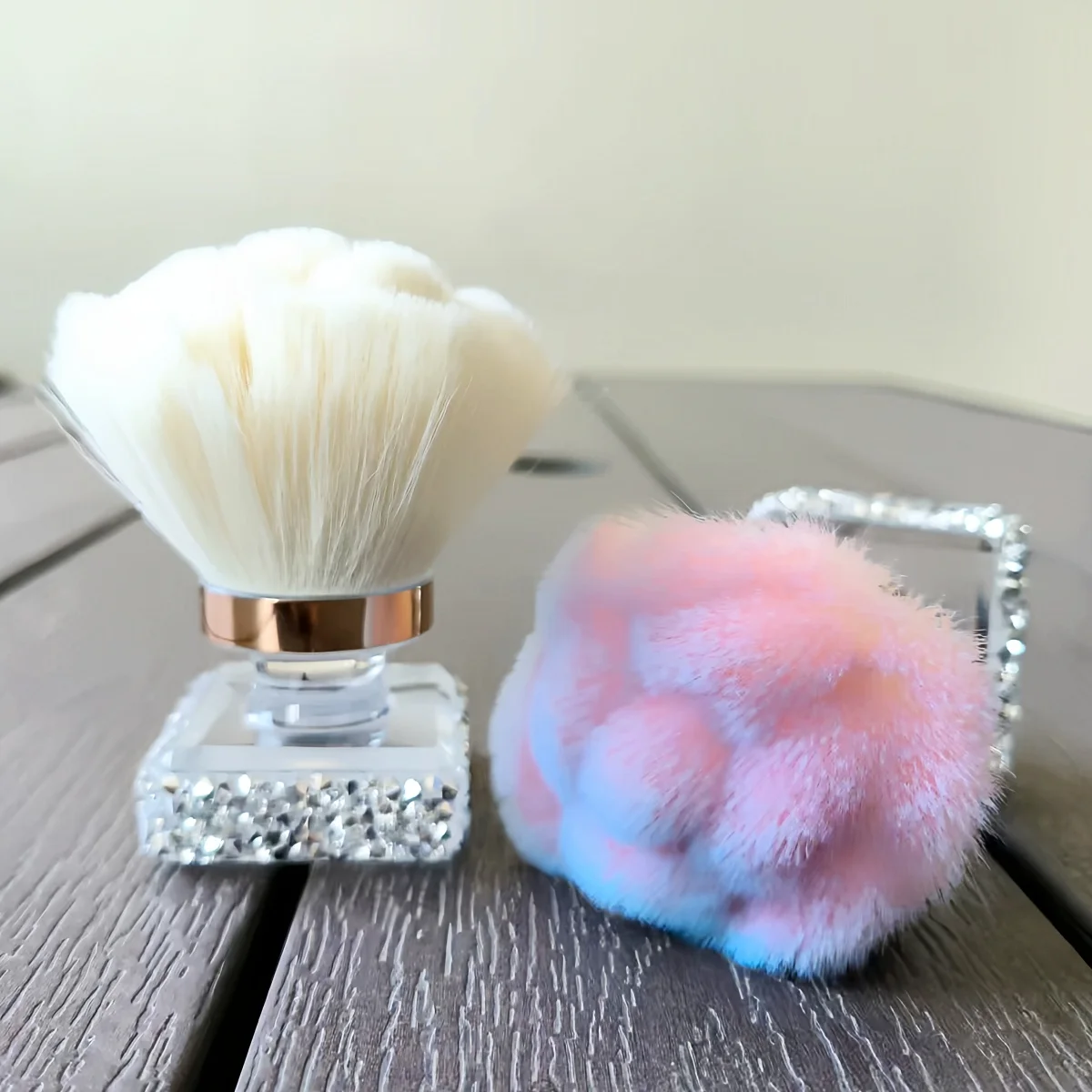 Luxurious Diamond Embedded Acrylic Nail Brush Soft Hair Cat Claw Design Advanced Nail Care Tool for Precision Manicure
