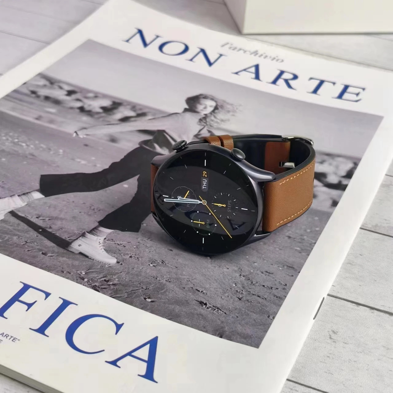 Amazfit GTR 3 Alexa montre intelligente intégrée pour hommes femmes jouer de la musique 1.39 "AMOLED affichage 21 jours d'autonomie montre reconditionnée