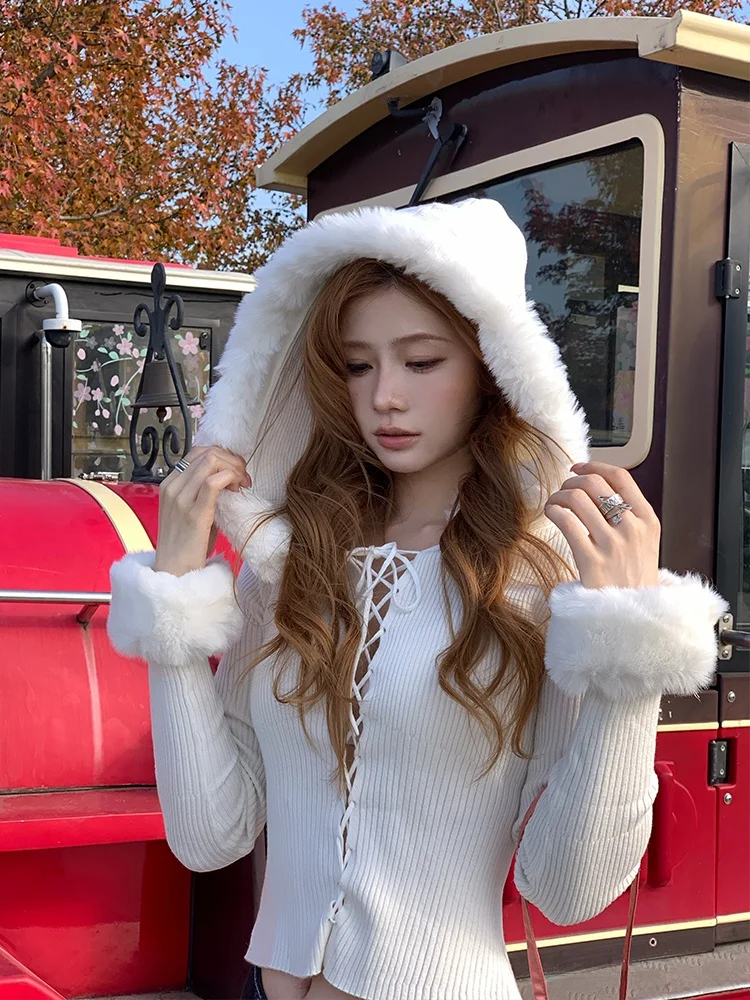 

Mischief of Cookie Millennium Girl Spicy Girl Knitted Sweater with Fur Collar Internal Wear Long Sleeve Polyester Fiber