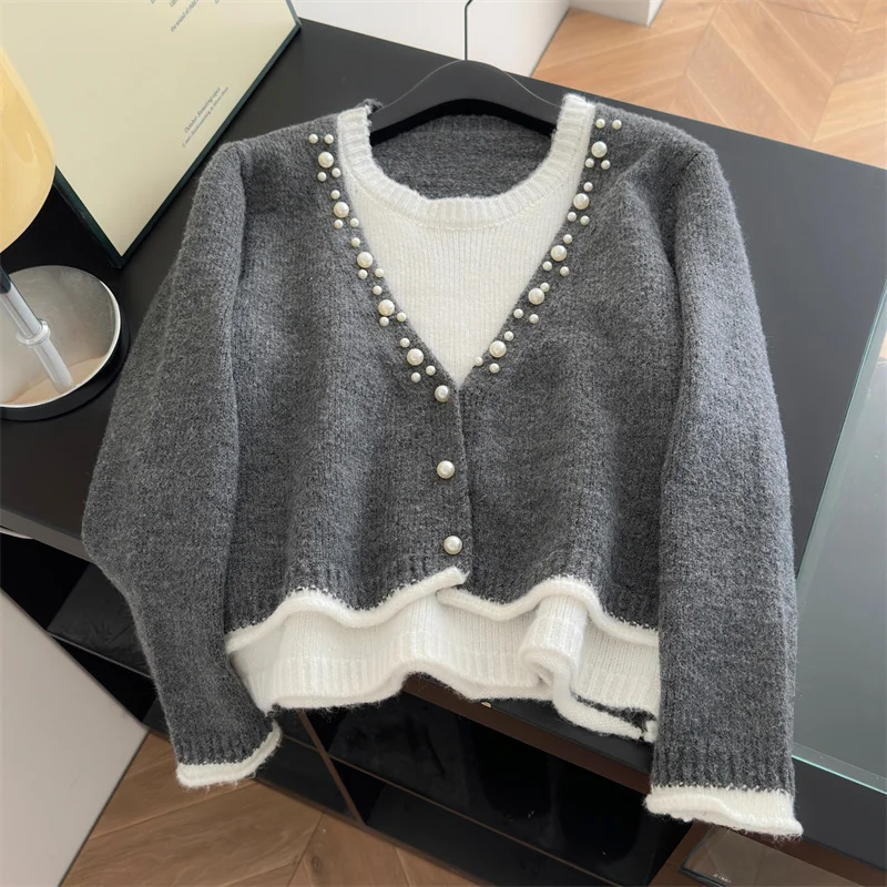 

Women's Grey V-Neck Knit Cardigan Sweater Vintage 2000s Y2k Korean Fake Two Pieces Knitwear Long Sleeves Cashmere Sweater Autumn