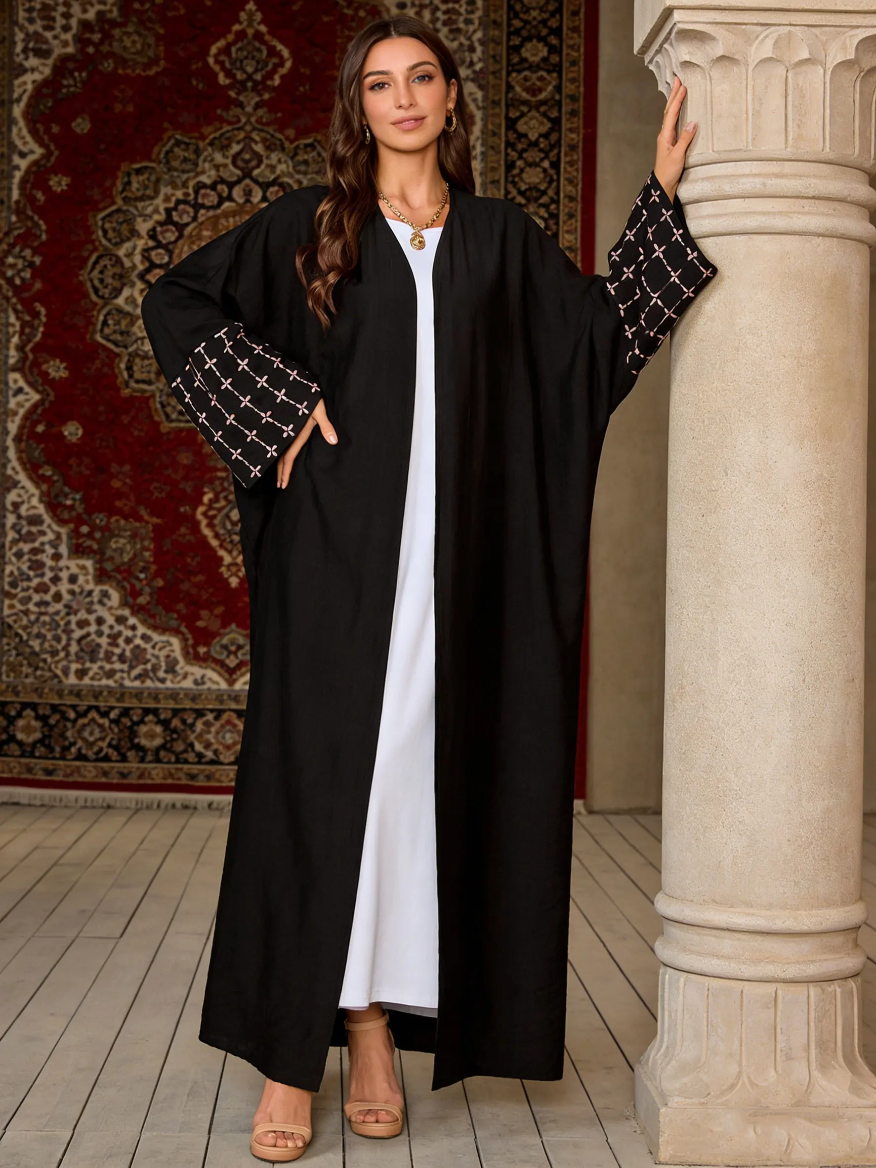Abaya contrasté noir et rose avec poignets brodés à carreaux pour femmes musulmanes caftan marocain Ramadan Jalabiya Islam dubaï arabe