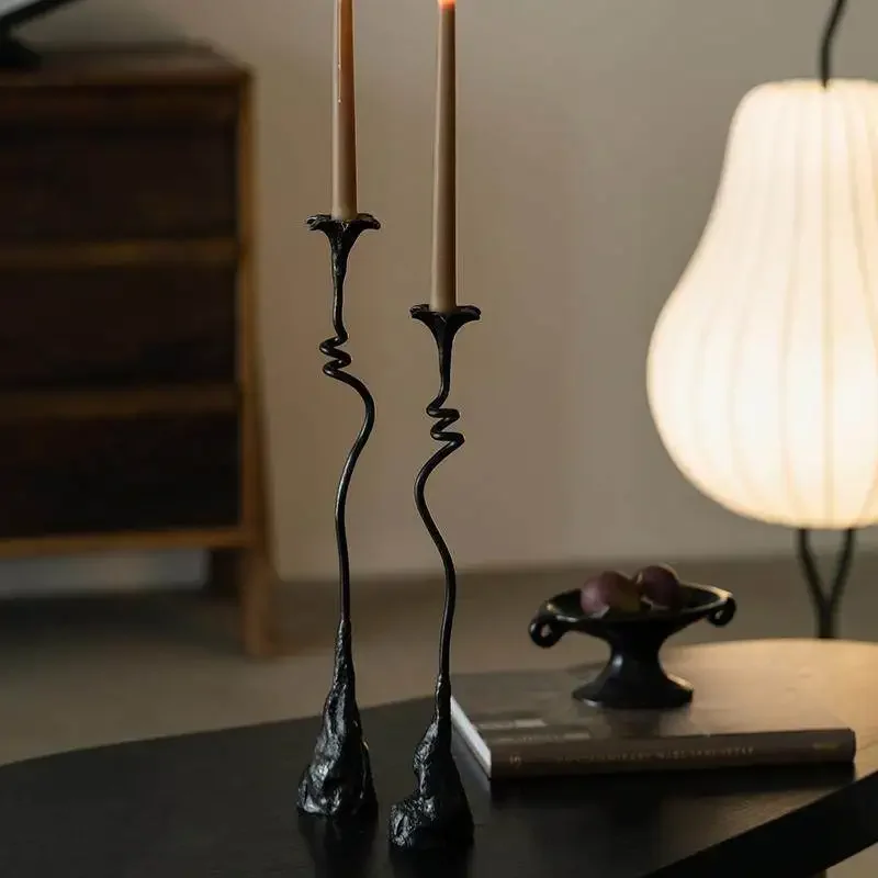 Wabi Sabi Iron Candle Holder Creative Twisted Petal Candlestick Vintage Black Modern Home Decor Living Room Tabletop Centerpiece
