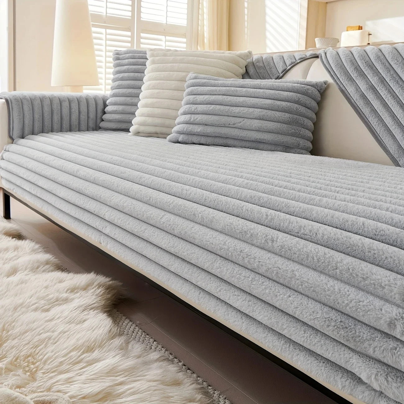 رشاقته أفخم شريط تقليد الأرنب الفراء عدم الانزلاق غطاء أريكة ، لفصل الشتاء غرفة المعيشة الأريكة مقعد ديكور الغلاف أريكة منشفة