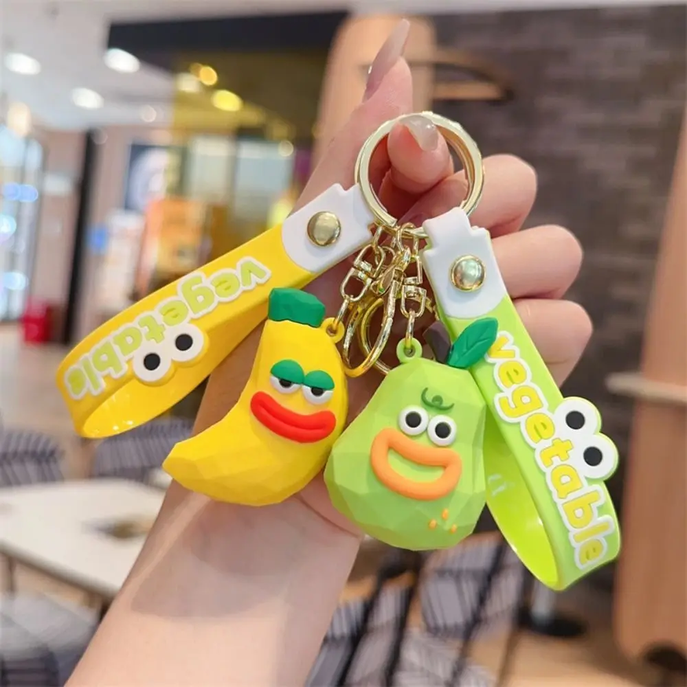 Creative Fruits Doll Keychain Cartoon Funny Vegetables Series Keyrings Wood Carving Wind Eggplant Bag Pendant Accessories Couple