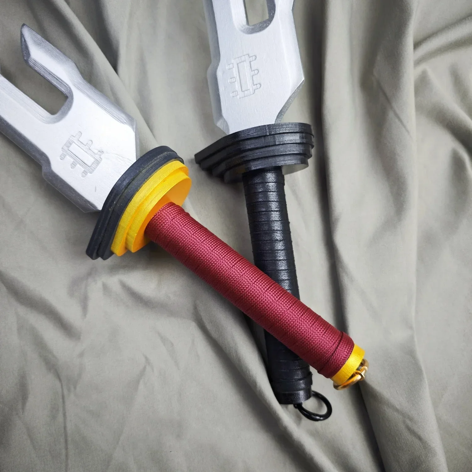 ดาบคาตานะอนิเมะจูจุสึไคเซ็นขนาด 46 ซม. ของสะสมดาบไม้รูปทรงหอกกลับหัว ดาบเทพเจ้า ของเล่นคอสเพลย์ อาวุธจำลอง ของขวัญสำหรับเด็กผู้ชาย