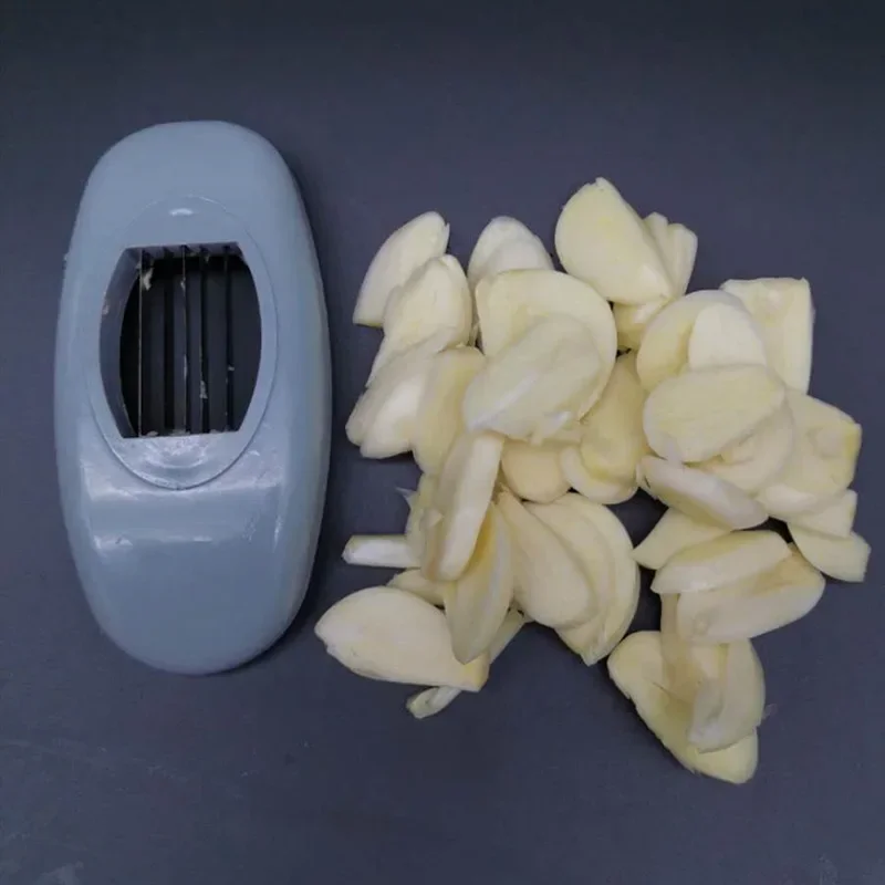 2-in-1 Garlic Slicer Small Household Garlic Smasher Cooking Tool Manual Pressing Garlic Grinding Grater Kitchen Gadgets And