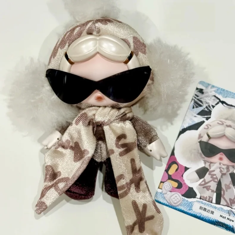 Original POP MART SKULLPANDA Off Mode Serie Blind Box Niedliche Flauschige Puppe Anhänger Schlüsselanhänger Taschenanhänger Ita Bag Sammlerstück Spielzeug Geschenk – Detail 5