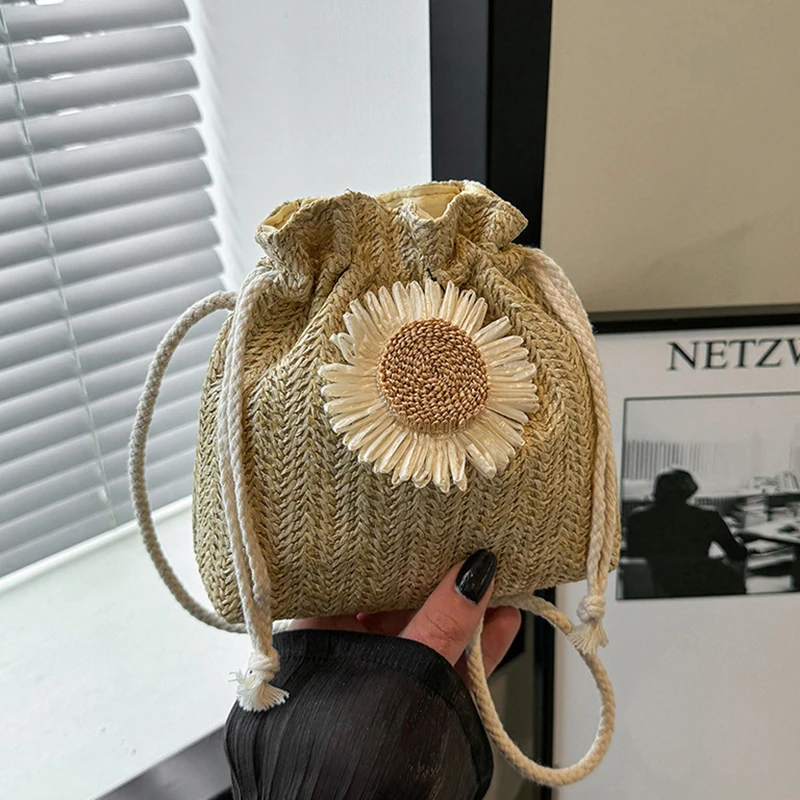 

Drawstring Straw Beach Bags Flower Embroidery Bags Ladies Lace Crossbody Handbags For Travel