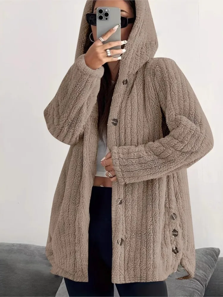 เสื้อฮู้ดฤดูหนาว เสื้อโค้ทผู้หญิงแฟชั่น กระดุมแถวเดียว ทรงหลวม สไตล์เรโทรลำลอง ผ้าพลัฌ รุ่นปี 2025