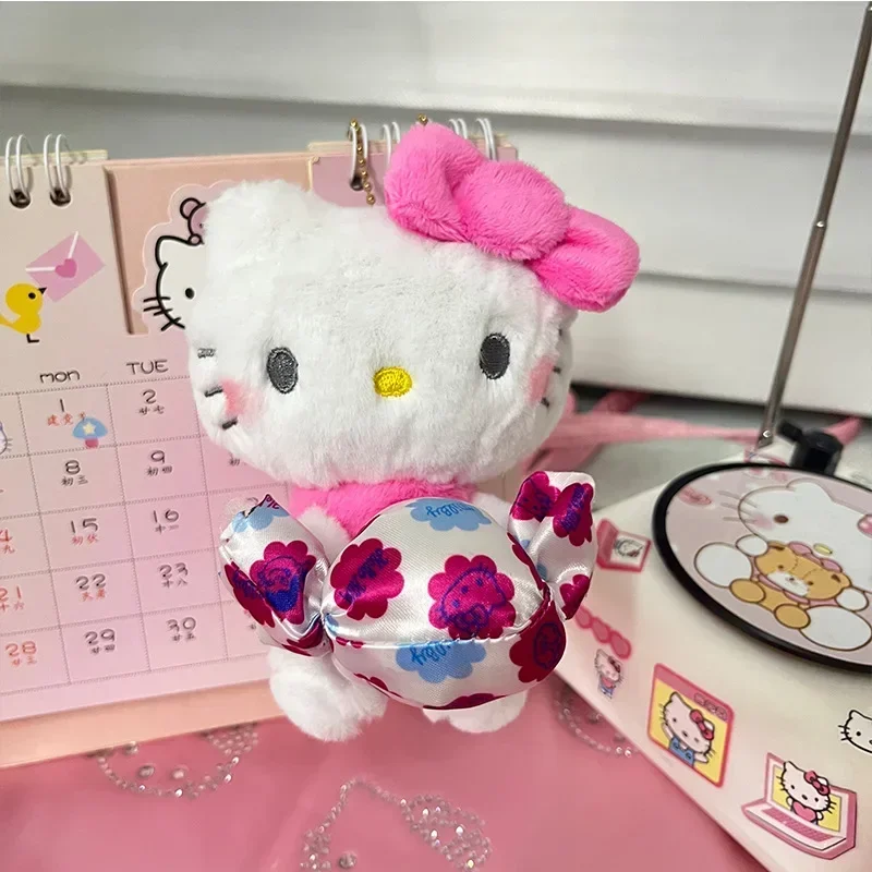 

Sanrio Christmas candy Hello kitty kawaii Keychain pendant backpack decoration fur bag pendant Cartoon small doll