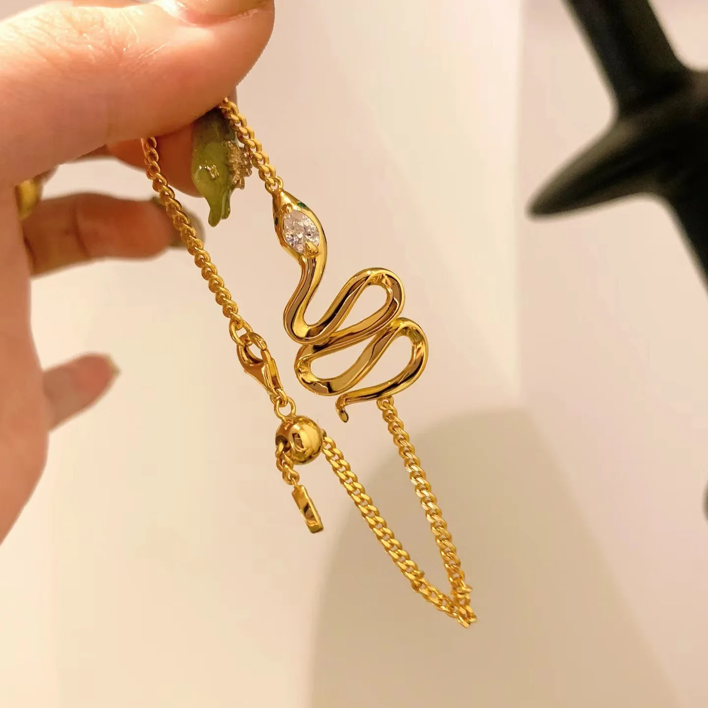 Foydjew Retro Exquisite Snake-shaped Gold Color Bracelets Women's Fashion 2024 New Telescopic Adjustable Chain Bracelet