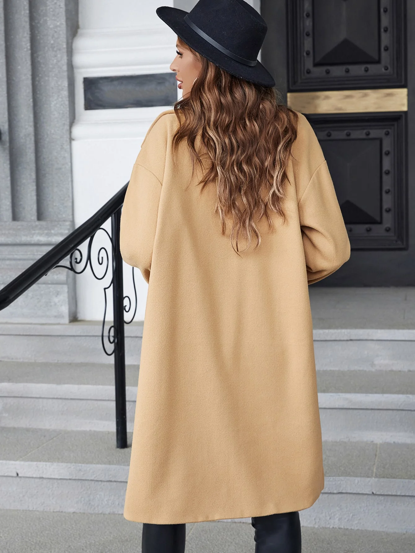 Wool coat women's winter Hepburn style long and high-end new Korean version solid color lapel loose medium long jacket