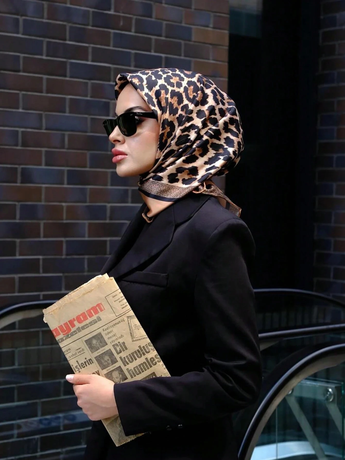 Square Silk Scarf Women Luxury Brand Satin Print Hijab Scarves Muslim Pareo Bandana Female Shawl Wrap Headband Foulard 90*90cm