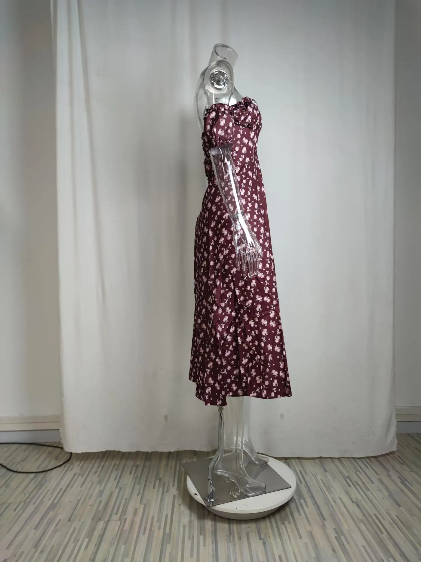 เดรสเกาะอกลายดอกไม้ผ่าข้างเซ็กซี่แฟชั่นของผู้หญิงยุโรปและอเมริกัน