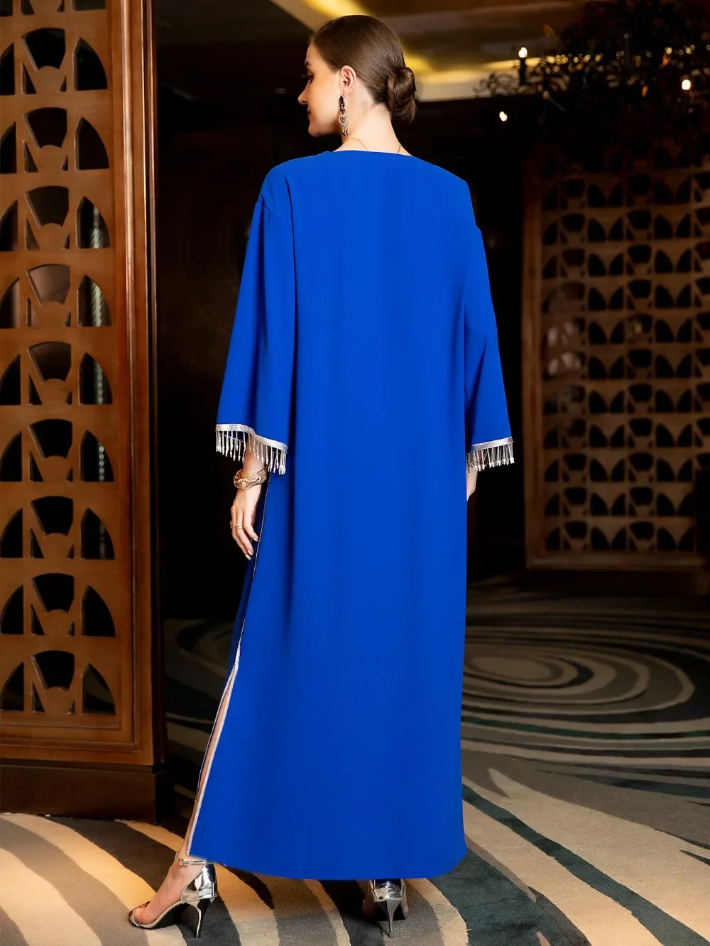 Jalabiya Beading Party Dresses for Women Muslim Eid Kaftan Tassel Sleeves V Neck Evening Dress Abayas Ramadan Robe Vestiods 2025