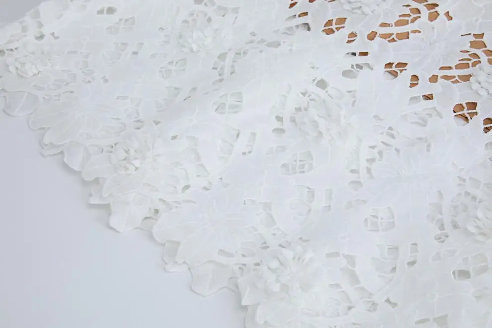 ملابس نسائية أنيقة بأكمام قصيرة صيفية مثيرة مزهّرة من الكروشيه فستان من الدانتيل فساتين متوسطة الطول للحفلات المسائية