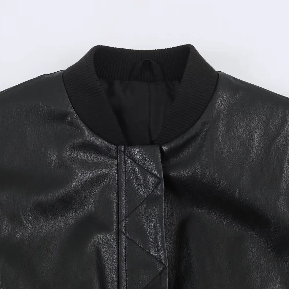 KASLEAD New Women's Leather Effect Padded Shoulder Pilot Jacket Coat Short Sleeve Zipper Closure Polyester Fiber 2026 Autumn