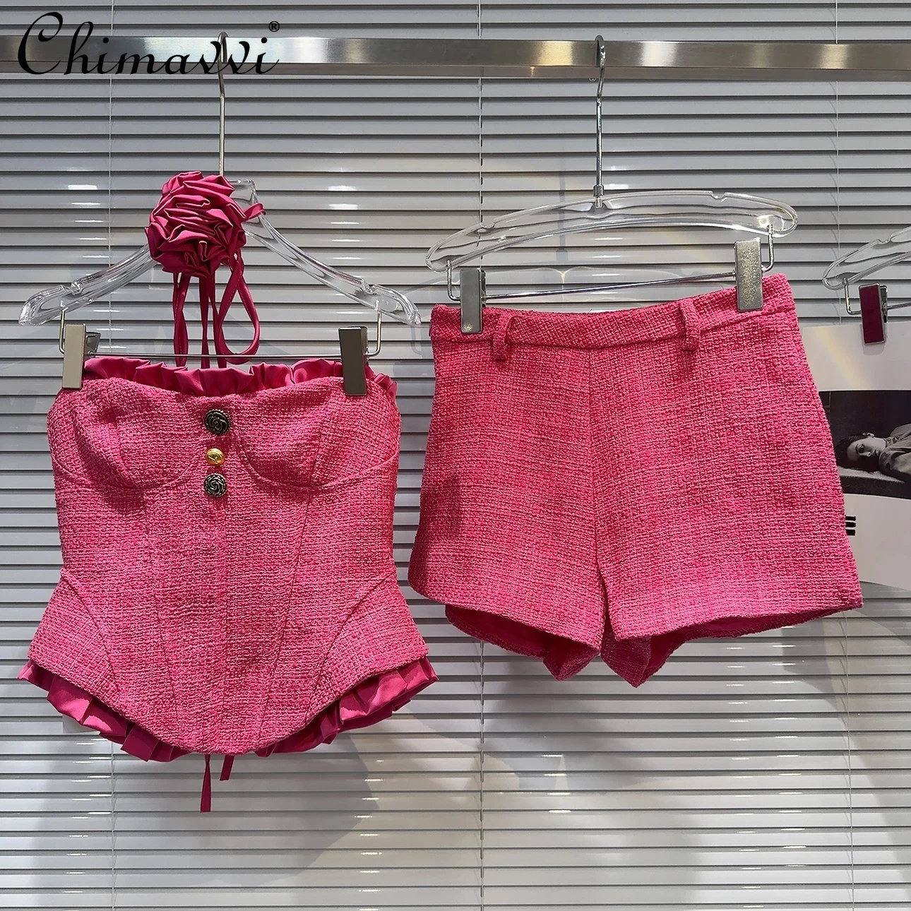 

French Elegant Temperament Socialite Metal Buckle Ruffles Slim Fit Strapless Sexy Tops High Waist Shorts Two-Piece Set For Women