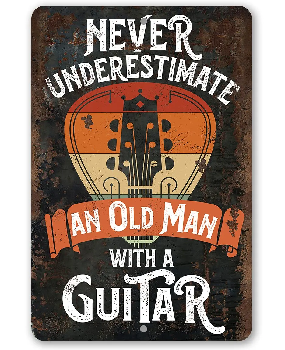 Never Underestimate an Old Man with a Guitar - Vintage Quote for Fathers Day Player, Guitarist Grandpa and Lovers