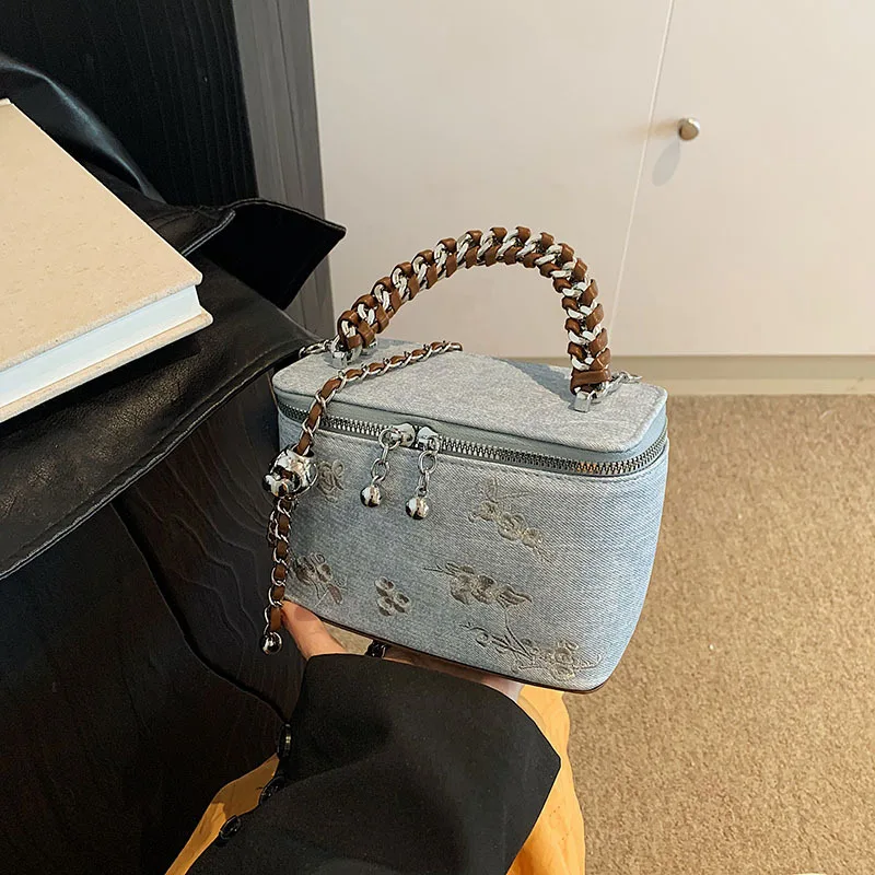 Denim Handheld Box Small Square Bag For Women New Fashion Versatile Chain Crossbody Bag Flower Pattern Embroidery Cowboy Bag