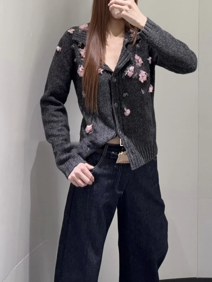 High-End Autumn Winter Glitter Knitted Slim Fit V-Neck Casual Outerwear Open Cardigan Top for Women Sparkling Shiny Outerwear