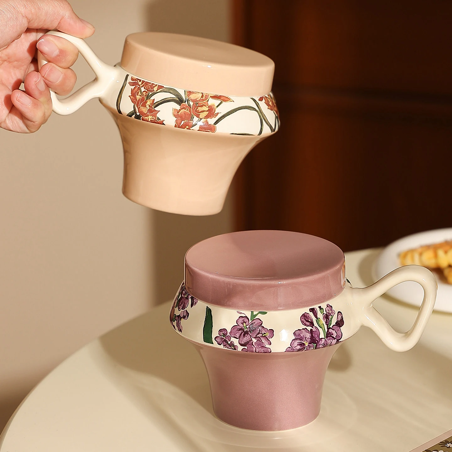 Vintage Floral Ceramic Coffee Cup with Lid Underglazed Color Floral Couple Matching Cups Women Household Handgrip Milk Mugs