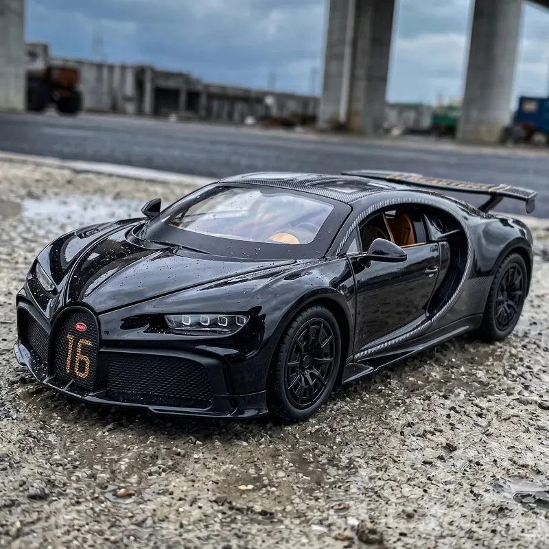 1:24 Bugatti Chiron Hypercar Alloy Car Diecasts & Vehicles Car Model Miniature Scale Model Car For Friend Decorative Ornaments