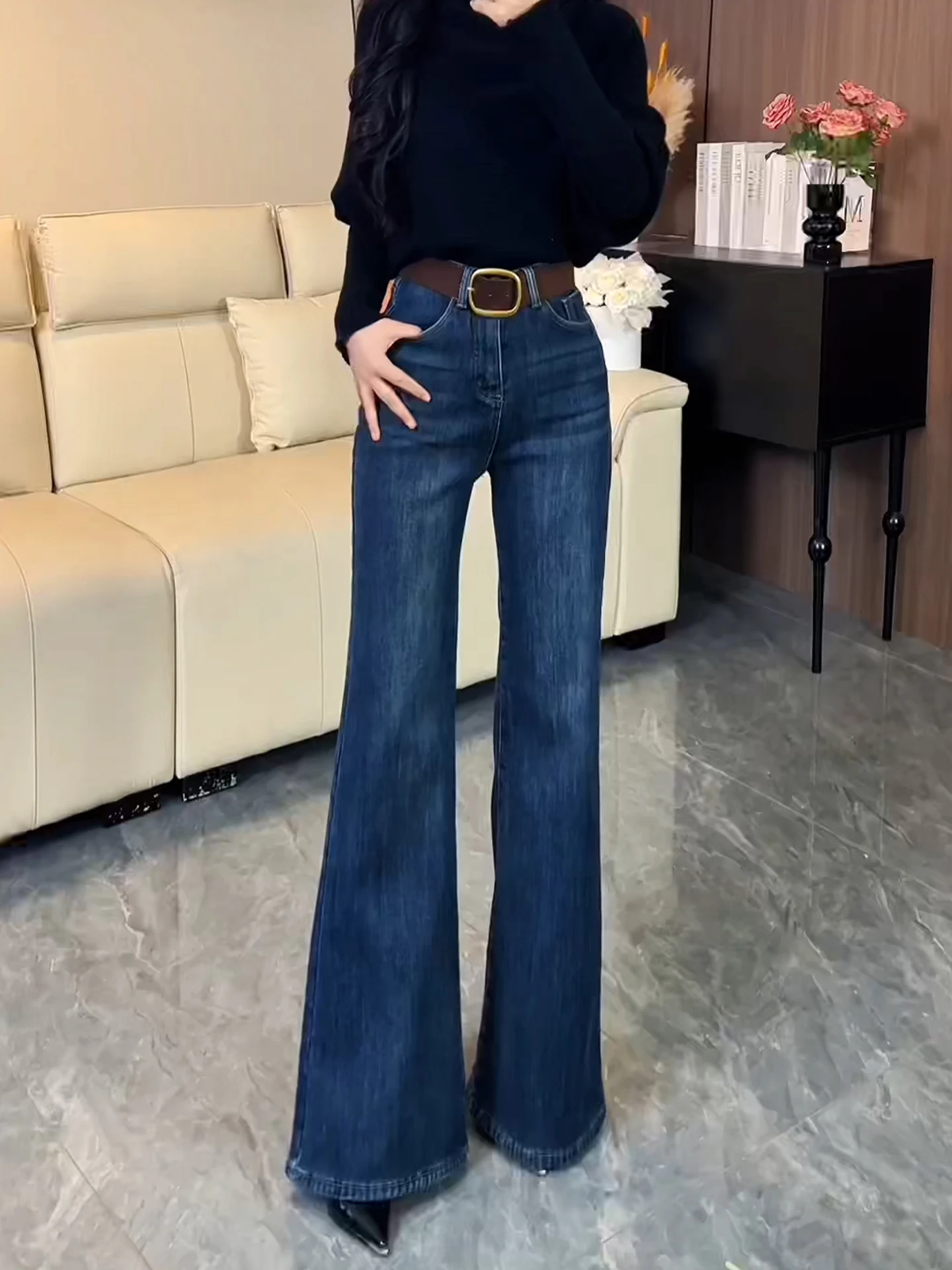 Fleece Lined Slim Fit Straight Leg Micro Flared Jeans Women's Winter New Style Not Tight Leggings Slimming Drapey Floor Lengt...
