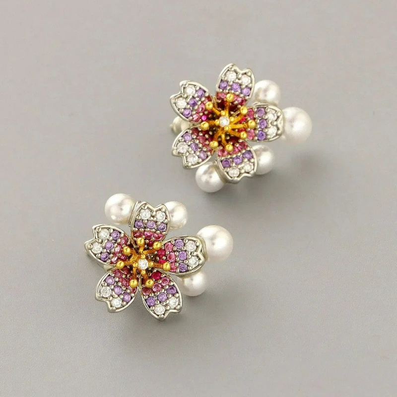 

New Floral Design with Zircon Inlay Cold Commuting Style Fashionable Earrings Wholesale Rhinestone Cream Pearl Sweet Metal Daisy