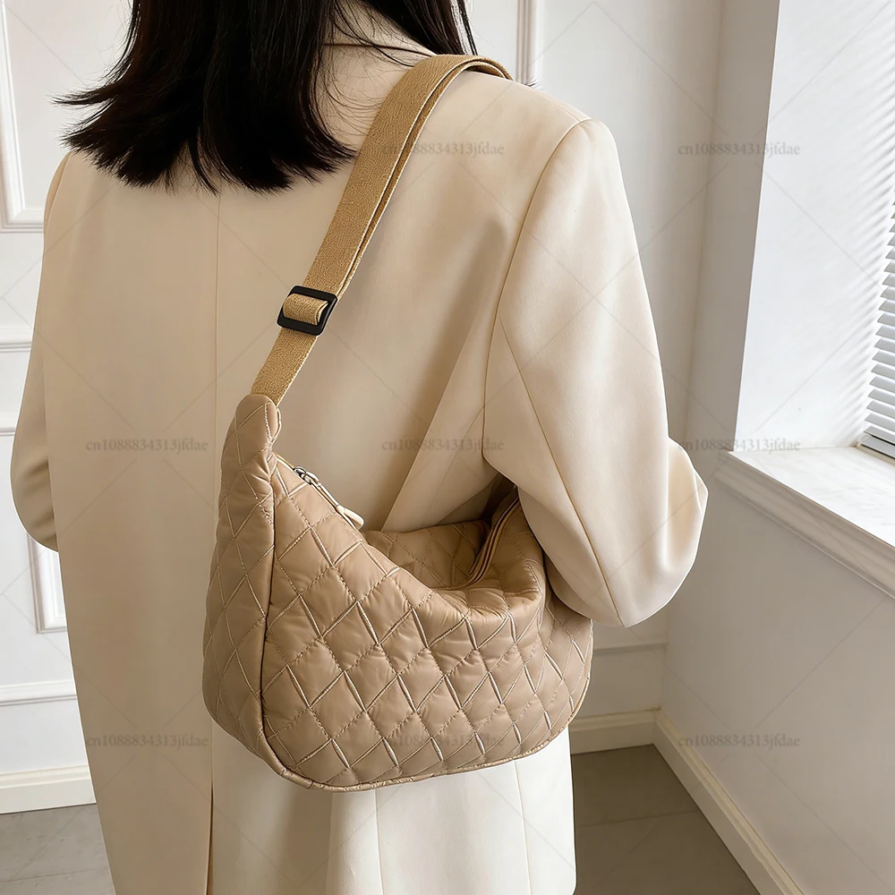 

Women's Vintage Nylon Crossbody Bag Casual Waterproof Large Capacity Quilted Shoulder Underarm Hobo Handbag for Ladies