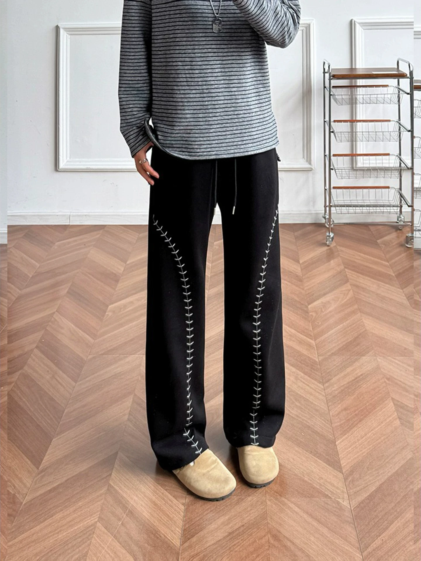 Retro American Embroidered Men's Sweatpants Loose Straight Leg Bell Bottoms Trendy Casual Wide Leg Long Trousers