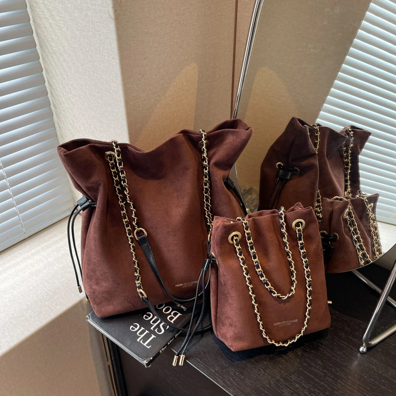 

Осень-зима 2022, новые модные квадратные сумки на плечо и через плечо из искусственной замши, однотонные женские сумки высокого качества с застежкой-цепочкой