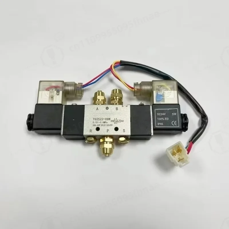 Door Pump Solenoid Valve with Wire TG2522-08W 24V for Bus  School