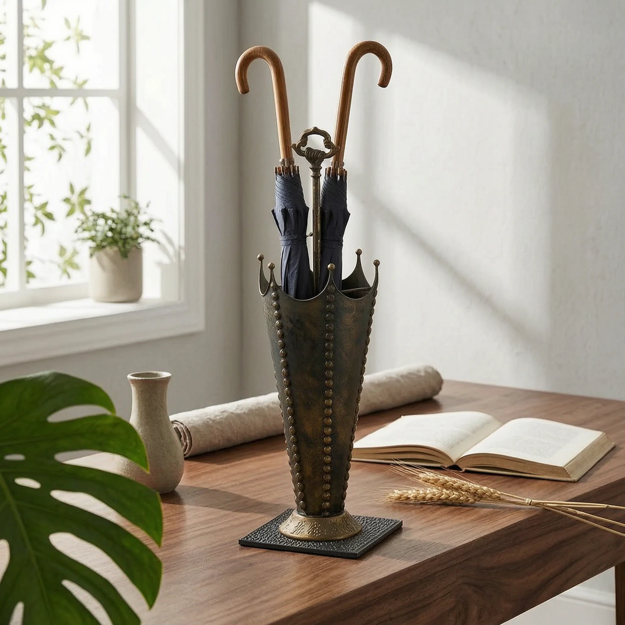 soporte-para-sombrillas-de-metal-estilo-wabi-sabi-decorativo-para-el-hogar-acabado-en-bronce-negro-con-parte-superior-en-forma-de-corona-para-espacios-de-estar