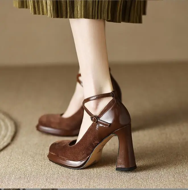 

Retro Thick Heel Cross Strap Single Shoe Women's Spring 2023 New Square Headed Mary Jane Shallow Cut High Heels