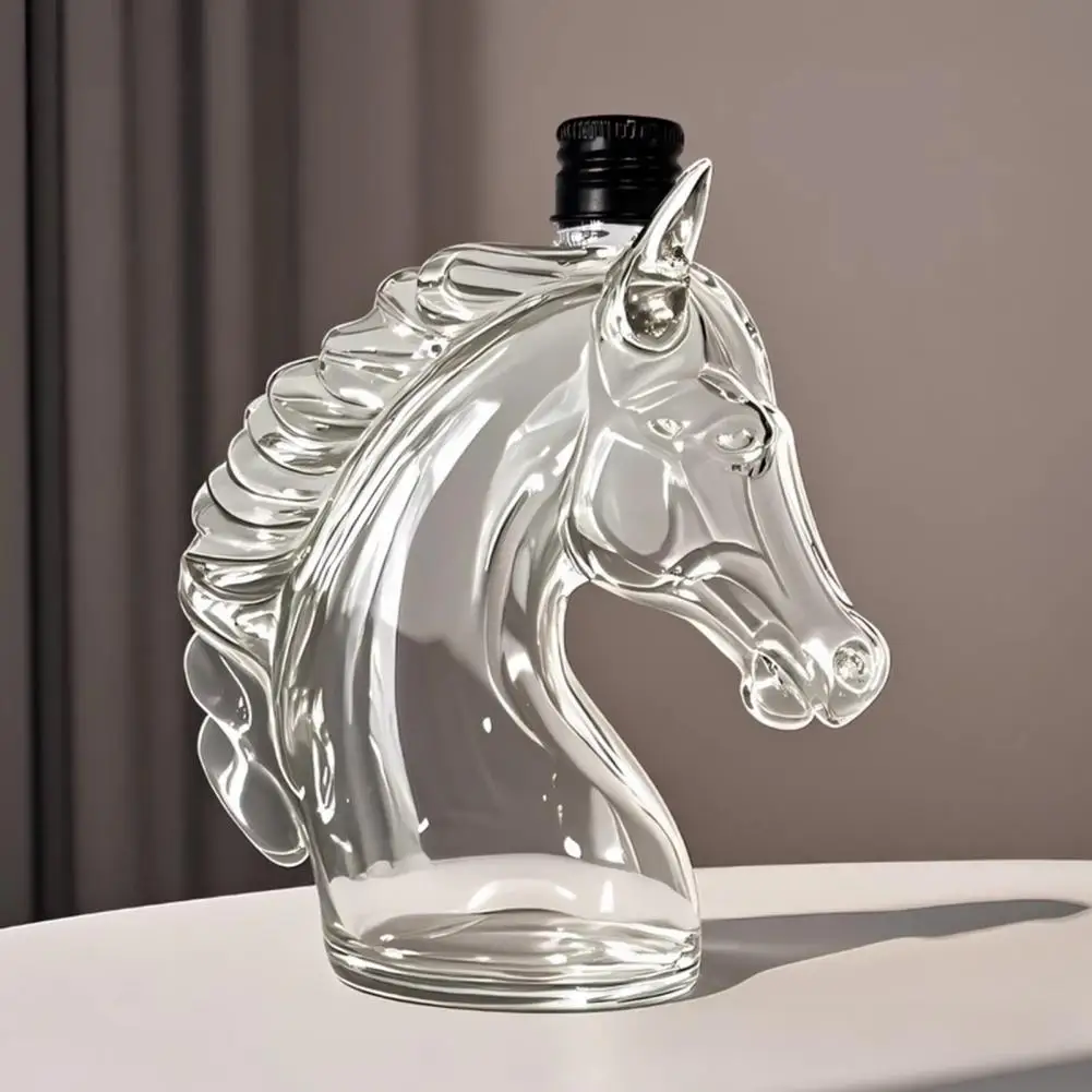 Whiskey Bottle Engraved Horse Head Shape Glass Decanter for Whiskey Bourbon Brandy Unique Liquor Bottle Gift for Whiskey Lovers