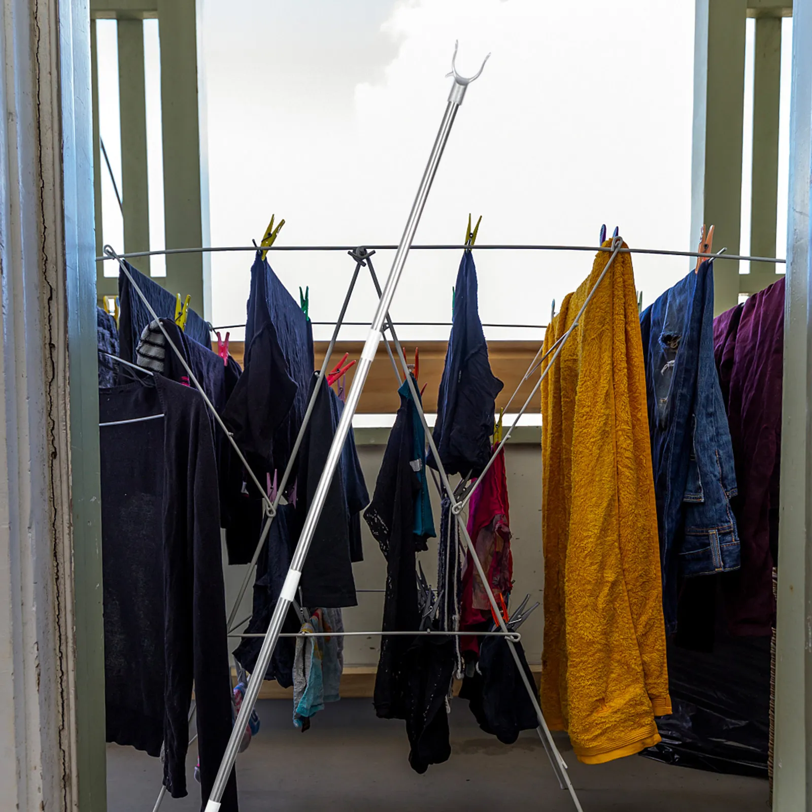 Detachable Clothesline Rod Adjustable Retractable Clothes Drying Pole Heavy Duty Telescoping Reach Stick for Home Balcony Closet