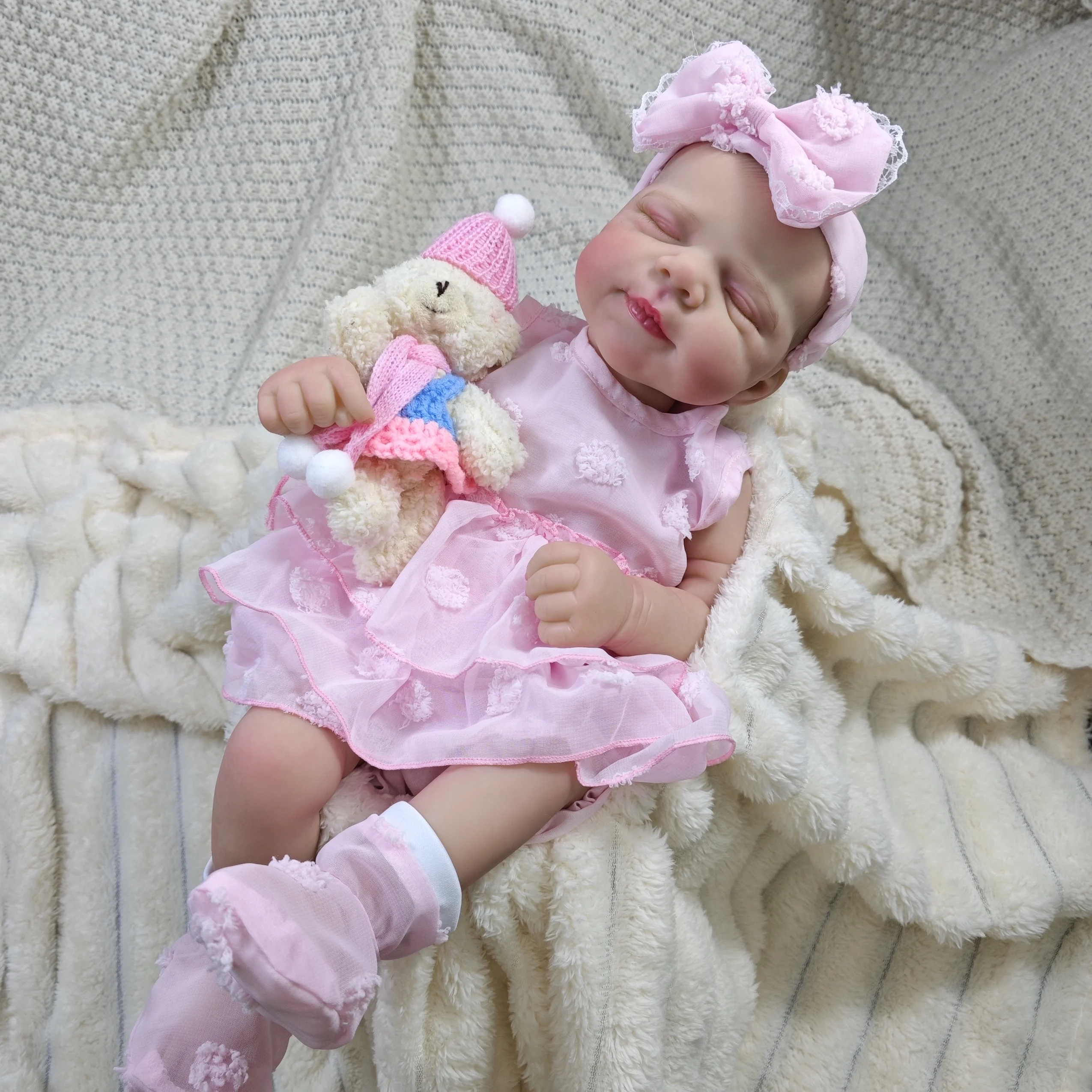 

MRB 18 Inch Lifelike Reborn Baby Doll Pascale Newborn Doll Painted Hair 3D Skin Tone Visible Veins Cloth Body Christmas Gift Toy
